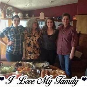 Meet your Posher, Bobbie